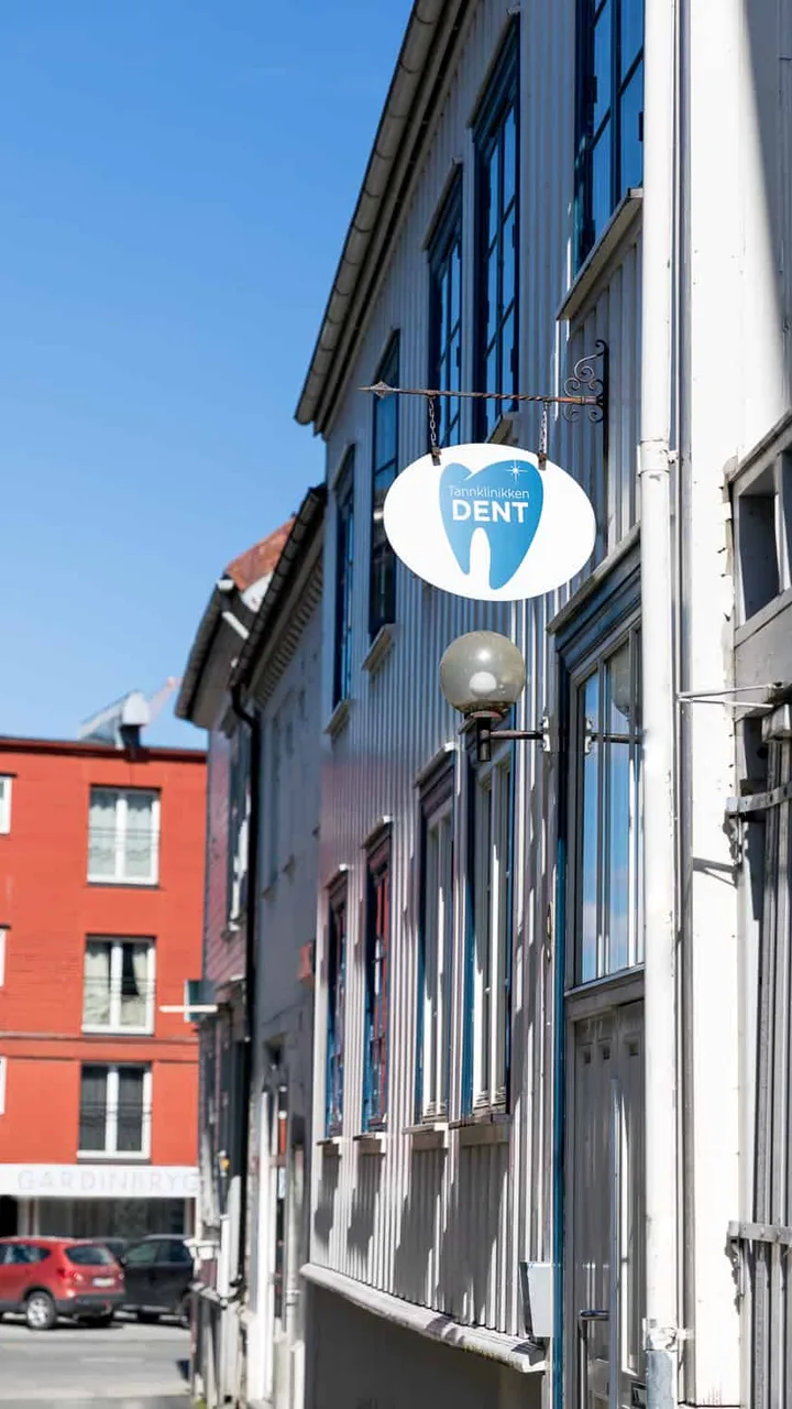 Fasaden til Tannklinikken Dent i Gjelvangveita, Trondheim